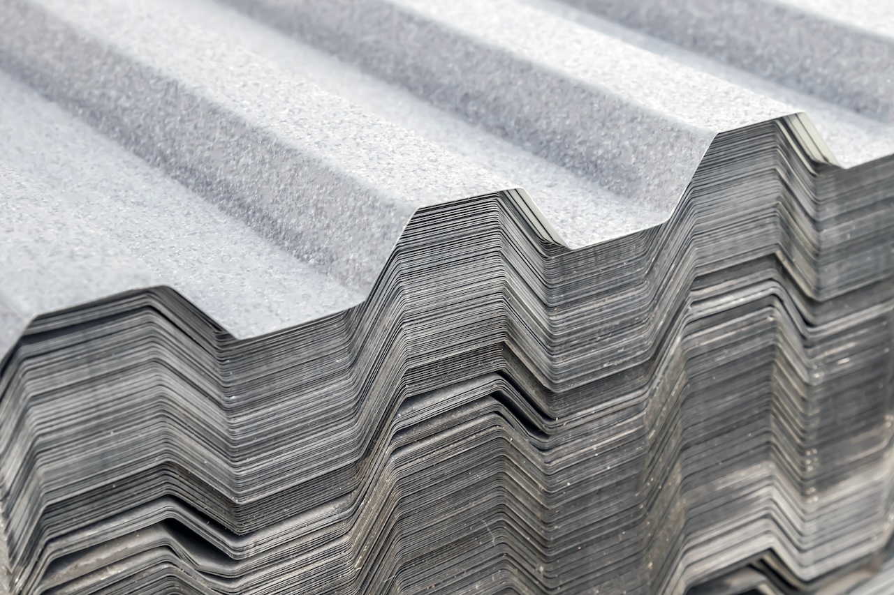 Mastering Metal Deck Construction: A Guide to Using Ridge Plates | Cordeck